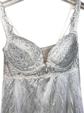 Vintage Olga Cream Lacey Padded Satin Sexy Chemise Nightgown Size 34 - Small